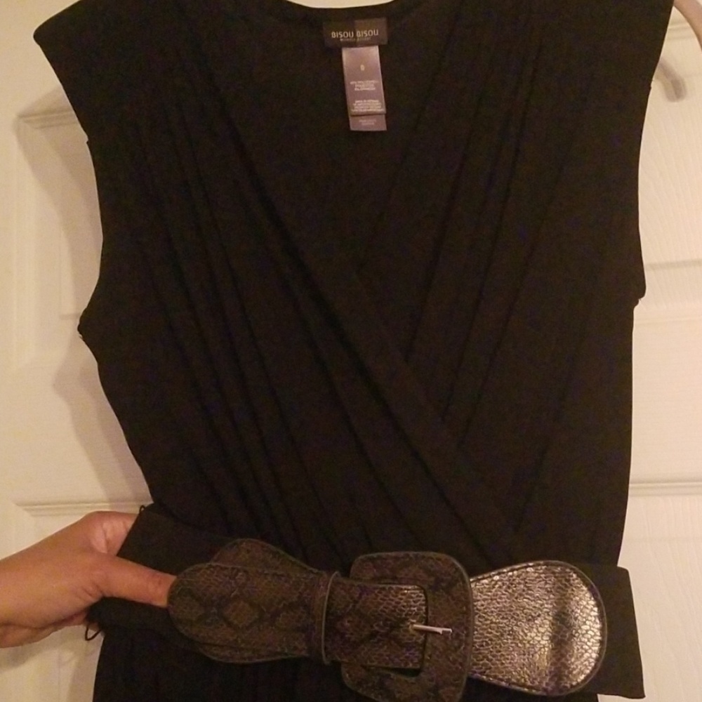 Dress - Picture 2 of 2